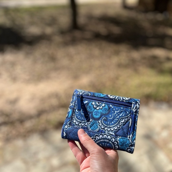 Vera Bradley Blue Wallet - Picture 2 of 4